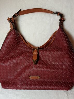 Simply Noelle Woven Burgundy Shoulder Bag with Tan Trim